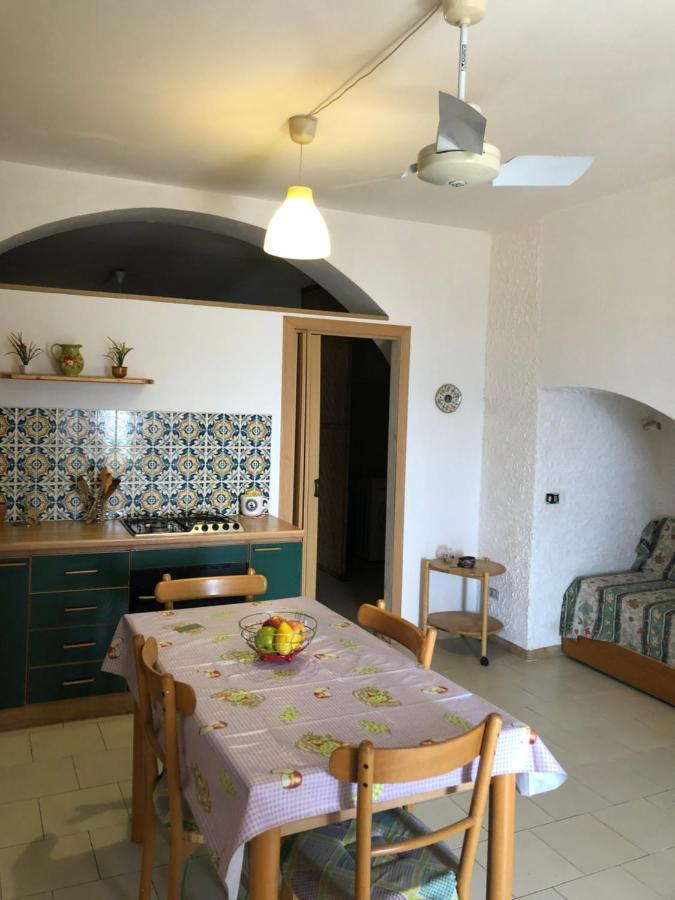 Hostel Beach House Giardini Naxos Eksteriør billede
