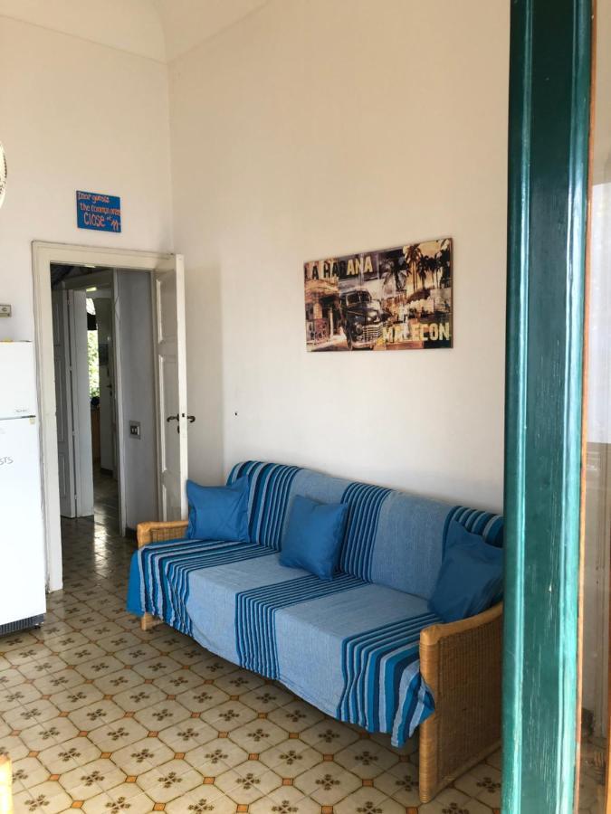 Hostel Beach House Giardini Naxos Eksteriør billede