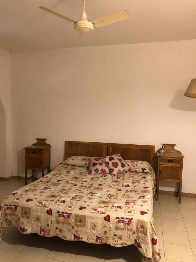Hostel Beach House Giardini Naxos Eksteriør billede